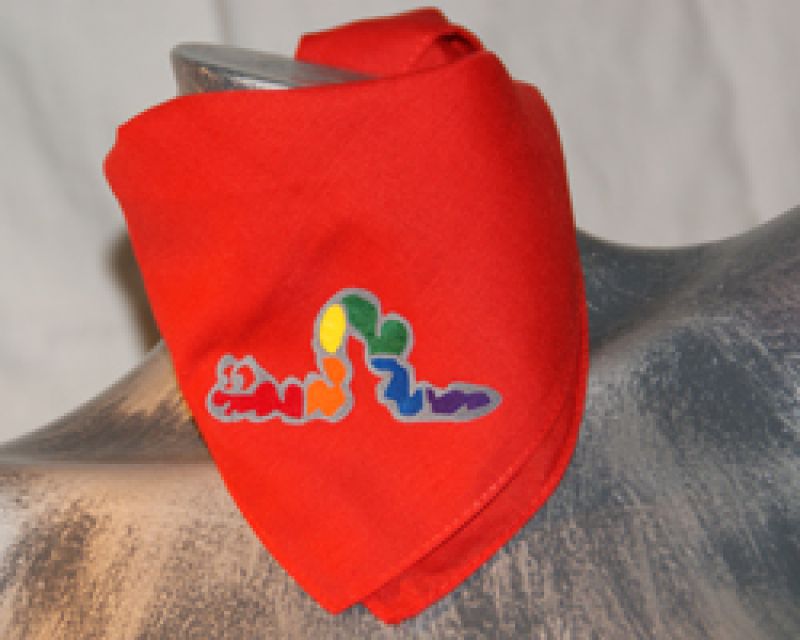 Wurm links - rotes Bandana